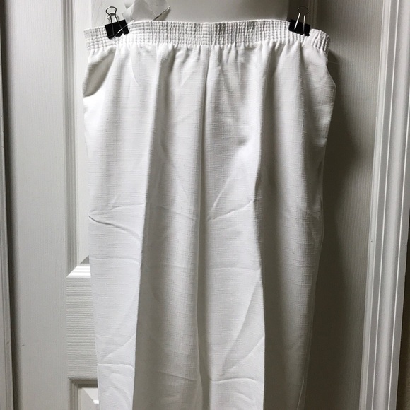 ALIA 💖 Women’s Pants - Picture 4 of 7